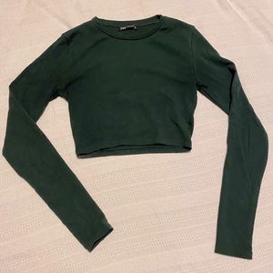 Cute ZARA crop top!! ☘️